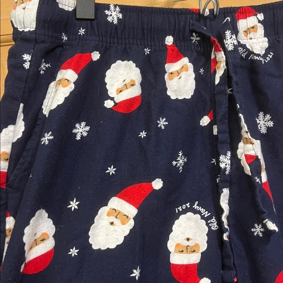 Old Navy Men’s Pajama Bottoms Flannel Navy with Santa Print Sz L - Picture 3 of 6